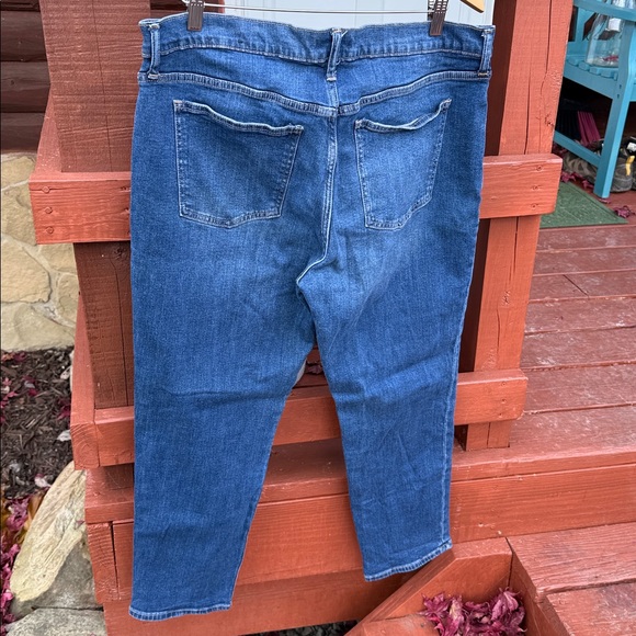 Gap Denim Girlfriend ankle Jeans, size 16/33 - Picture 4 of 5